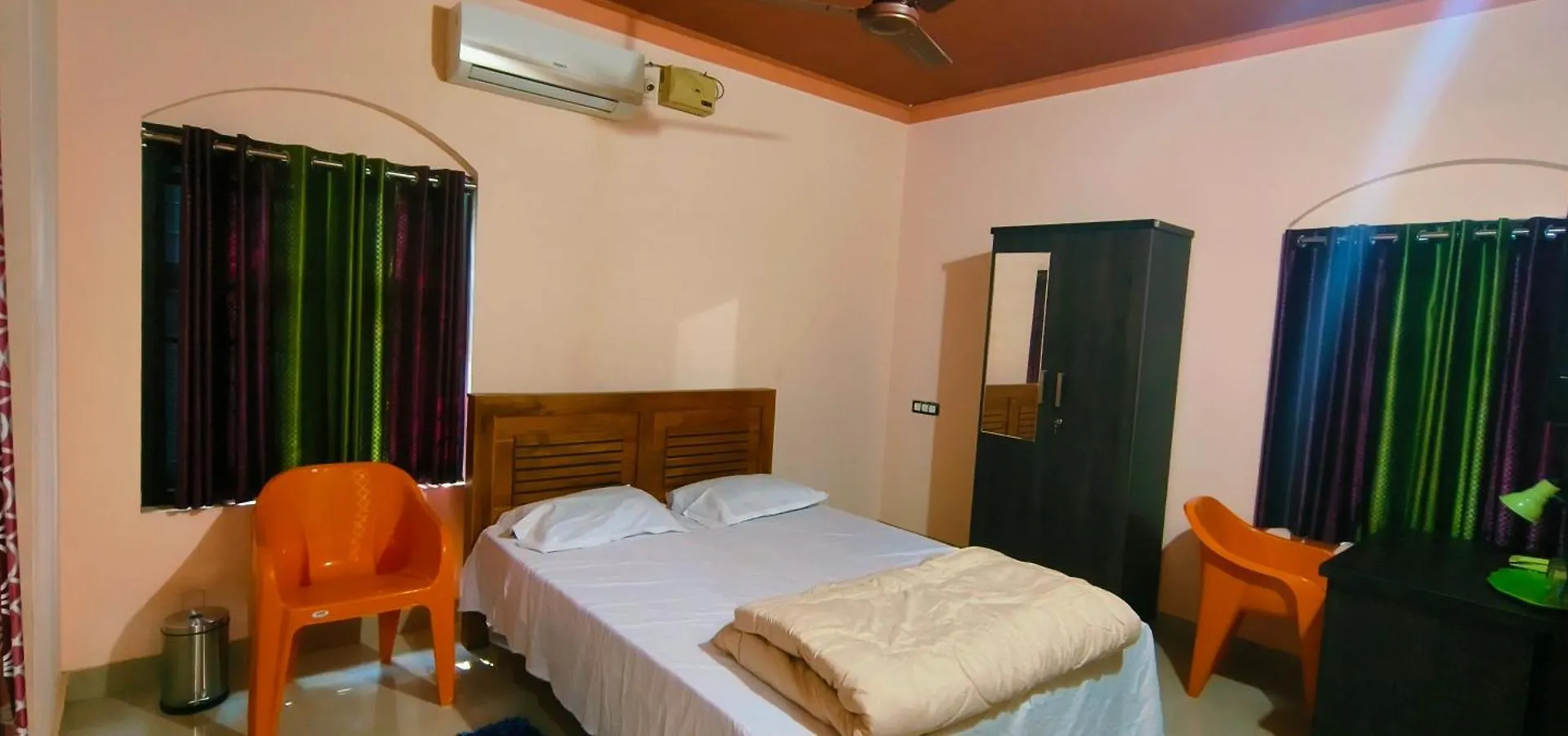 Nirmalyam Homestay Kuttippuram 0*,  India